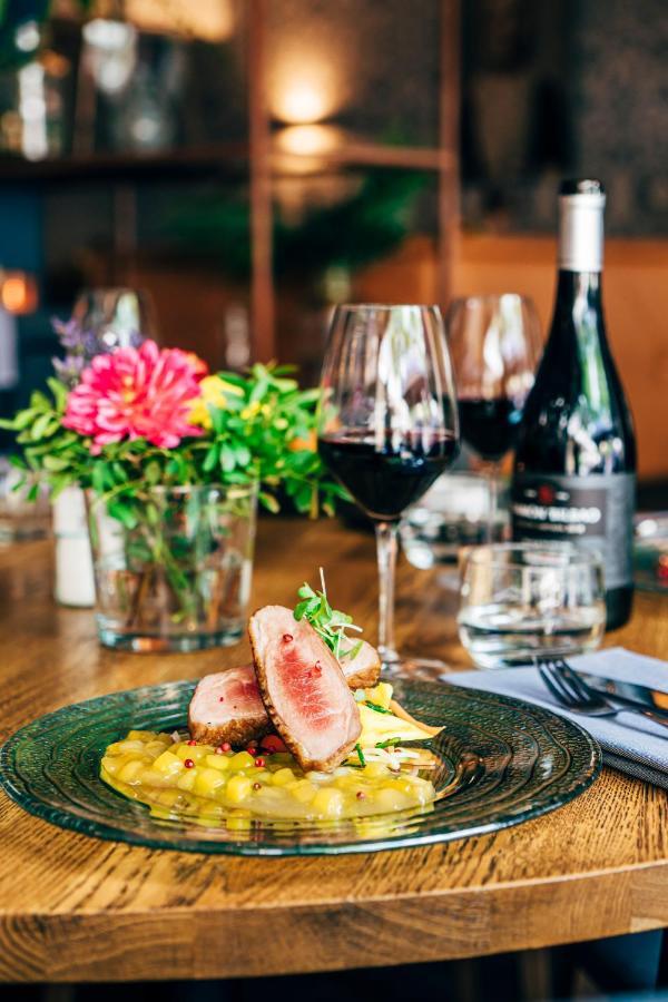 Hotel Brasserie De Huifkar Мидделбург Экстерьер фото